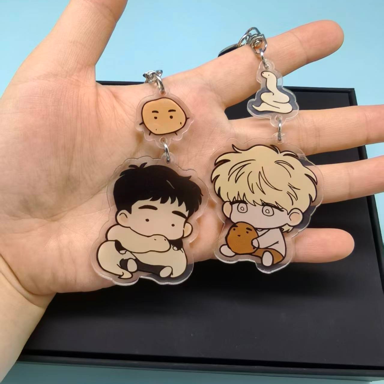 Gaming Console Keychain - 聖蛇の誘惑 アクリルキーホルダー 韓国BL漫画 タクソン・ギュムリャン Qバージョンキーリング ポテトスネークバッグペンダント